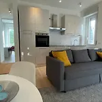 Boutique Apartment 10