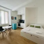 Lomat Apartment