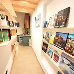 Casa Mamo: Design & Vintage Above Subway