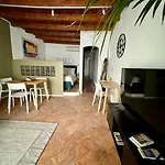 Splendido Bilocale In Via Madonnina, Zona Brera