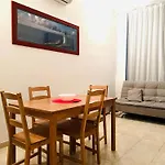 Milan Apartment For 6 Peaple Close To The Red Metro