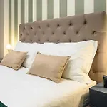 Suites In Porta Garibaldi & Chinatown - City Center Well Connected