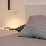Exclusive Led House Garibaldi Fs