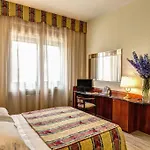 Hotel Romana Residence