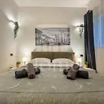 Home In Town - Porta Nuova District