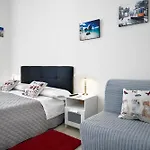 Garibaldi Isola Apartments