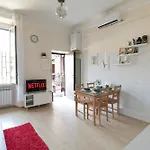 Garibaldi Isola Apartments