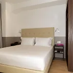 Lh Hotels