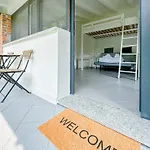 Villa Corelli - Parking And Exclusive Garden
