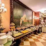 Hotel Romana Residence