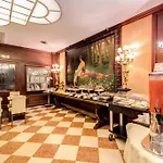 Hotel Romana Residence