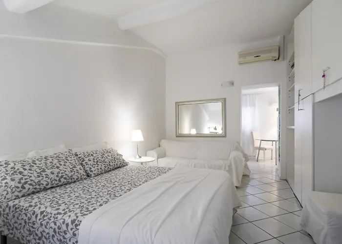 Monolocale Commenda 33