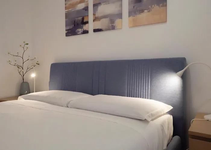 I Host Apartment - Montesuello 9