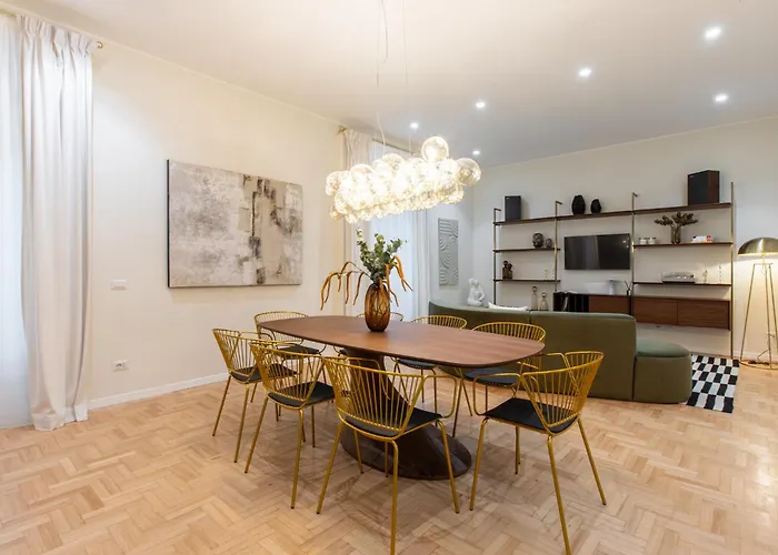 Daplace - Albini Apartment
