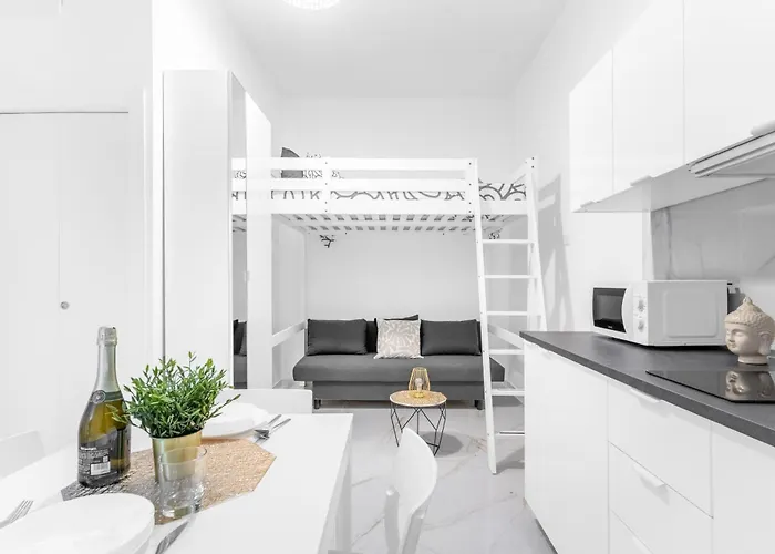 Arq16 - Duomo-Loreto - Central - Modern