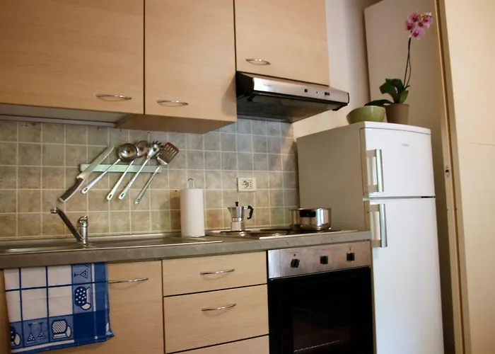 Basement Turati 3 -Consulates District
