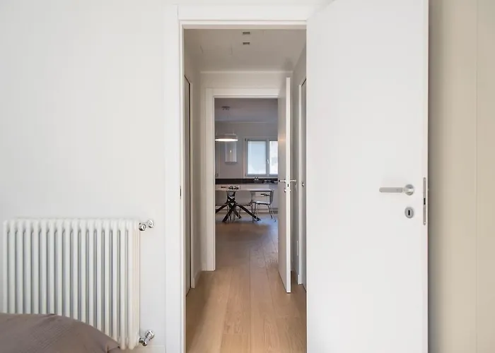 Brand New Apt , City Life District