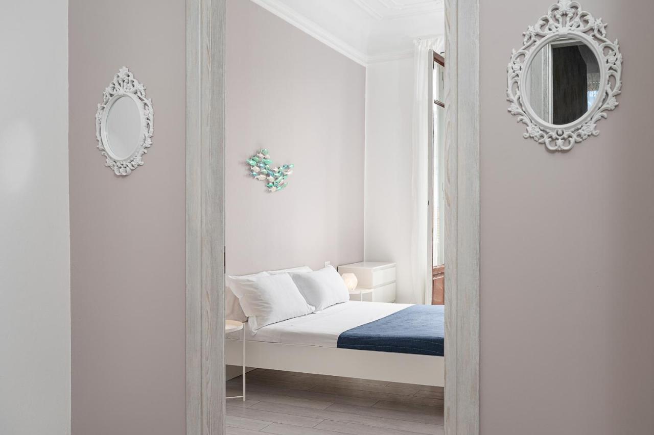 Apartment Hemeras Boutique Homes - 4 Design Homes In Center