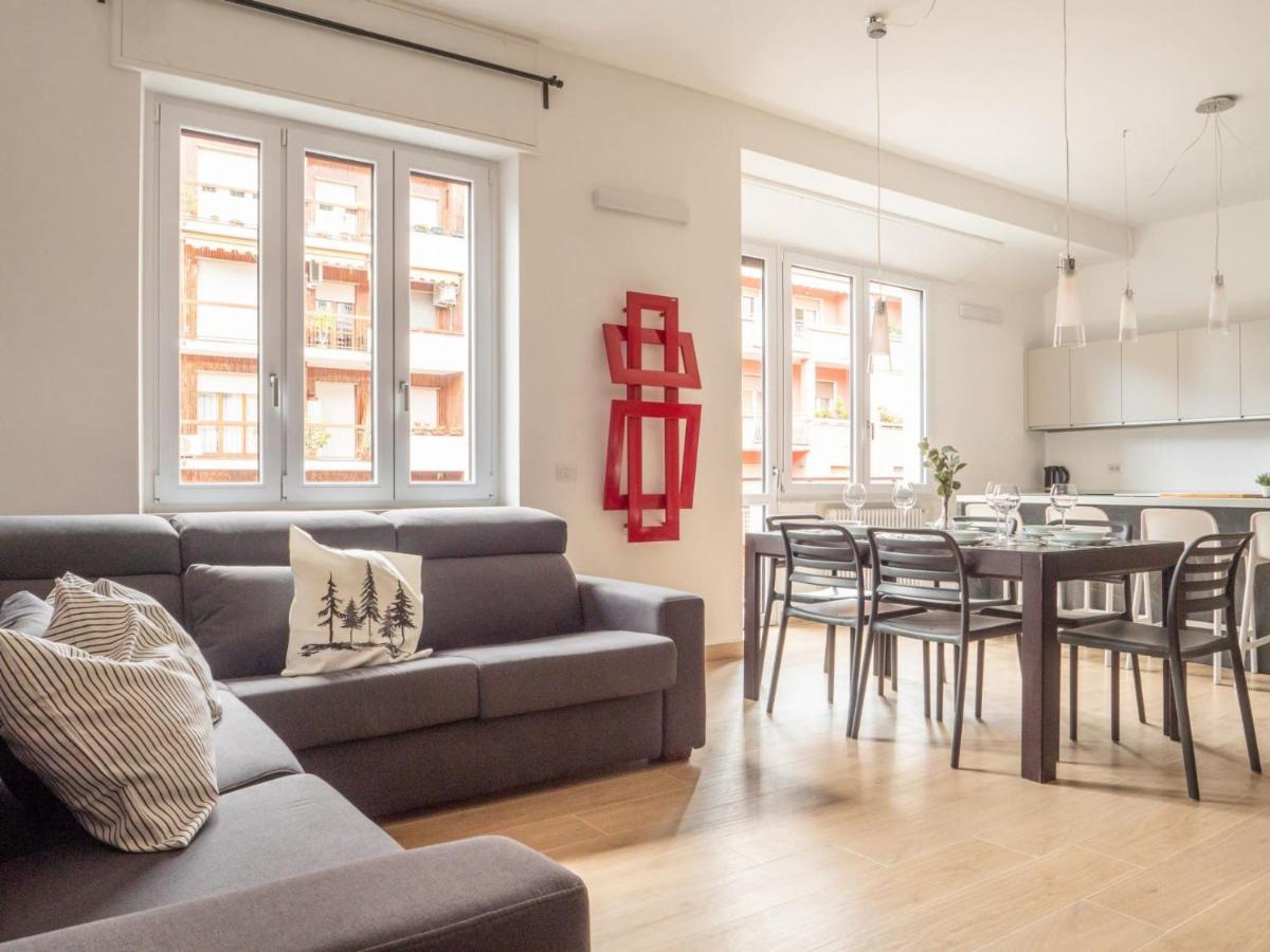 The Best Rent - Gorgeous Two-bedroom Close To Cinque Giornate Square Apartment Milan