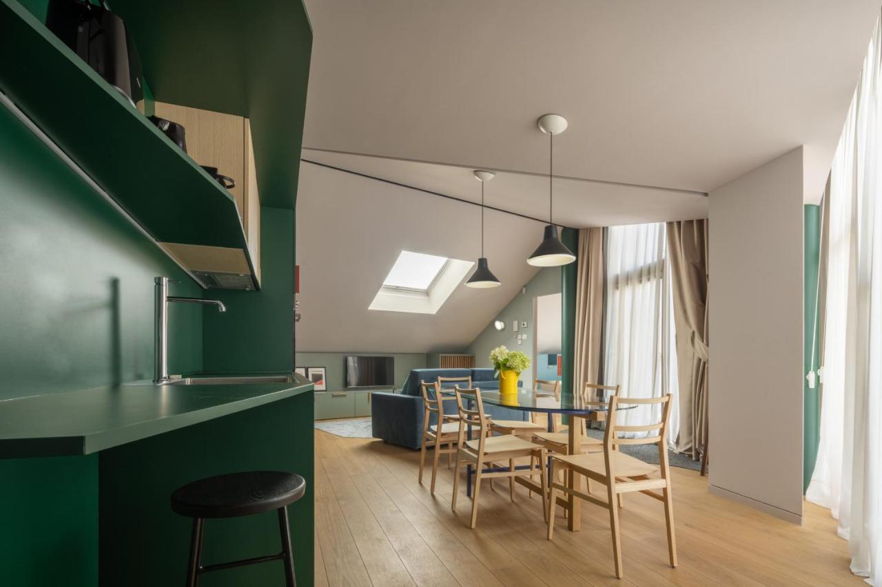 Apartment Bluemoon Apartments R&R