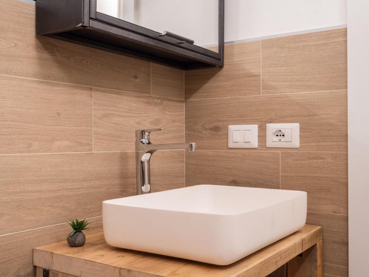 The Best Rent - Gorgeous Two-bedroom Close To Cinque Giornate Square Milan