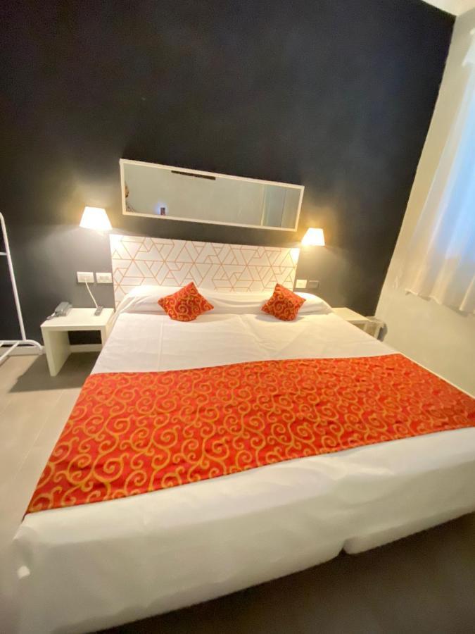 Hotel Giovanna Milão