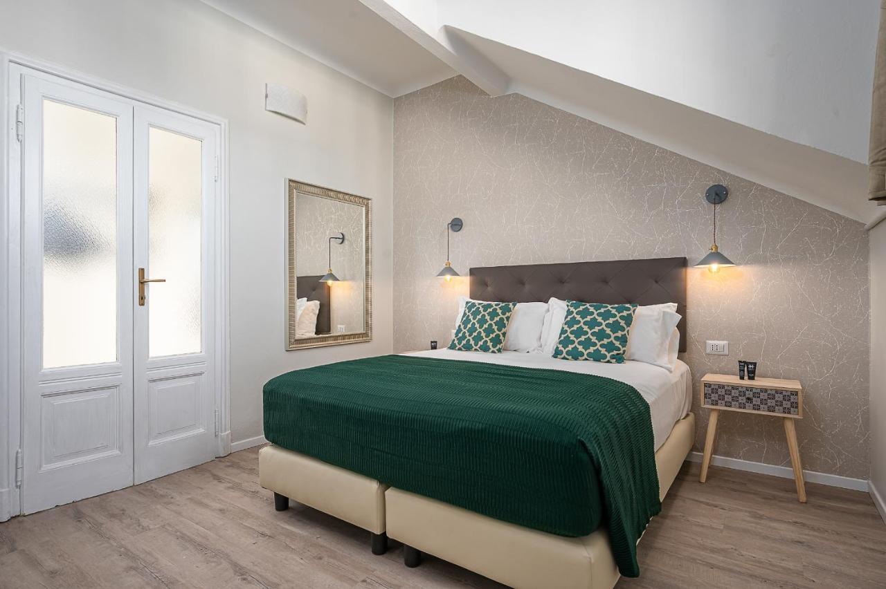 Apartment Hemeras Boutique Homes - 4 Design Homes In Center *