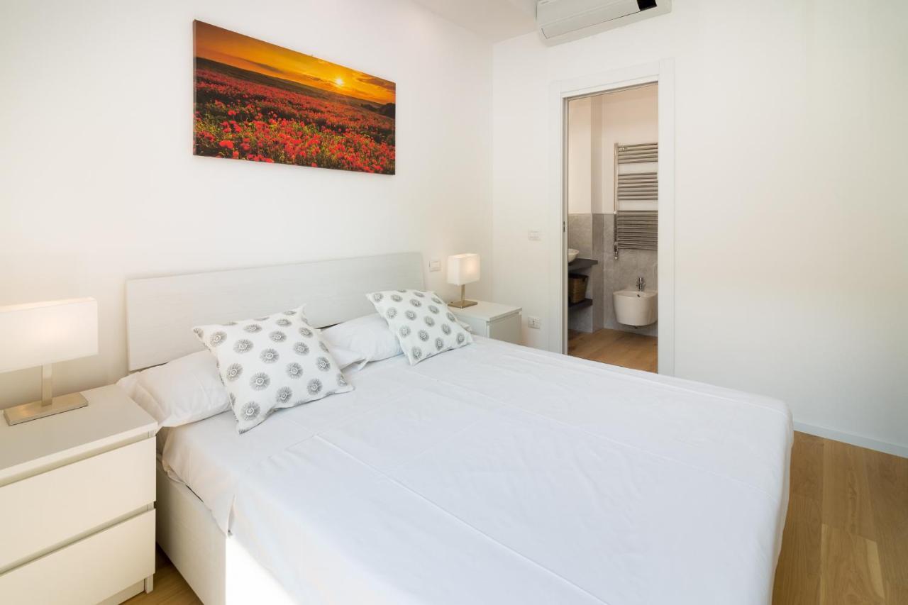 Bright Terrace In Apartment Mailand