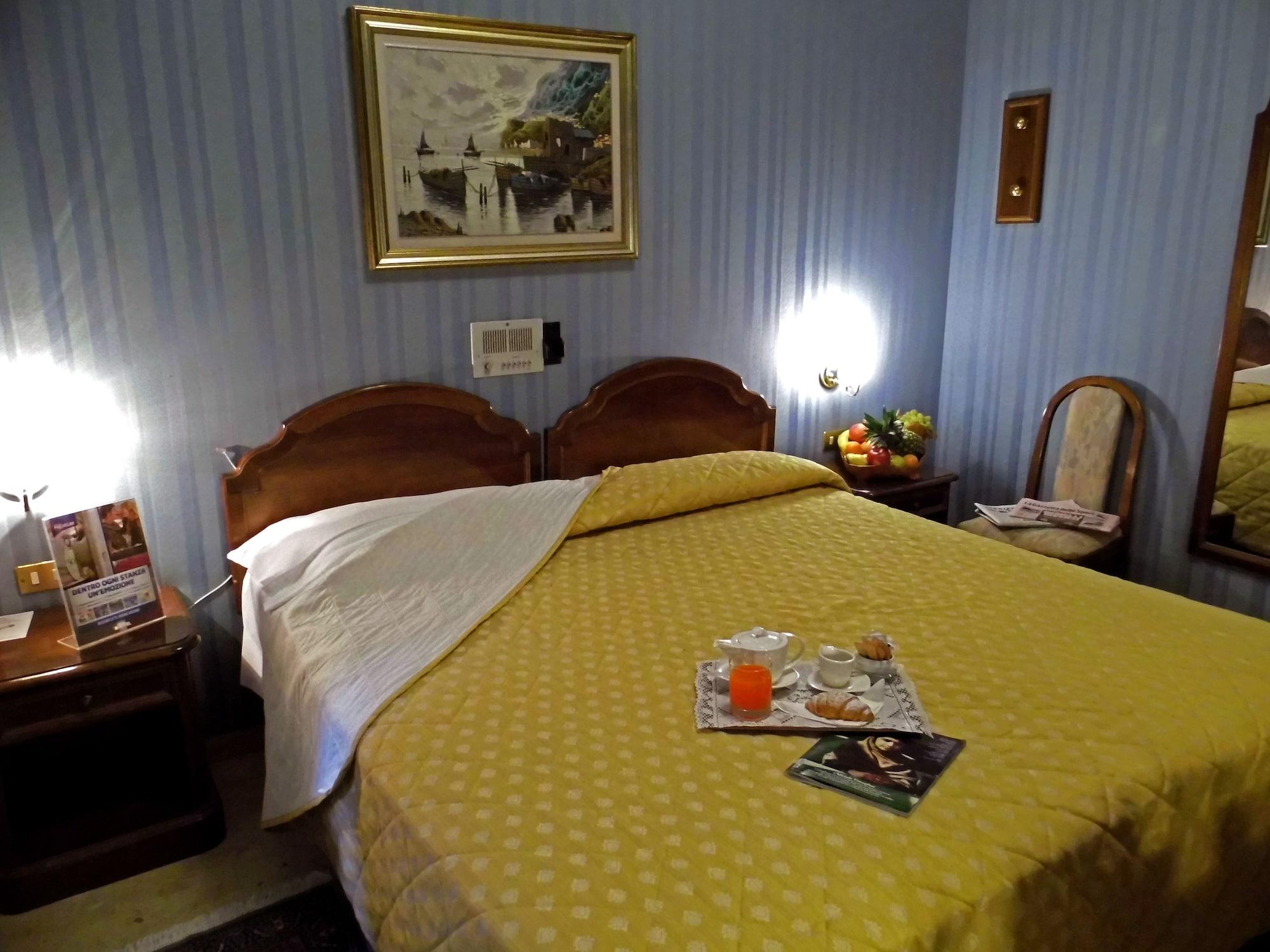Hotel Accursio 3*