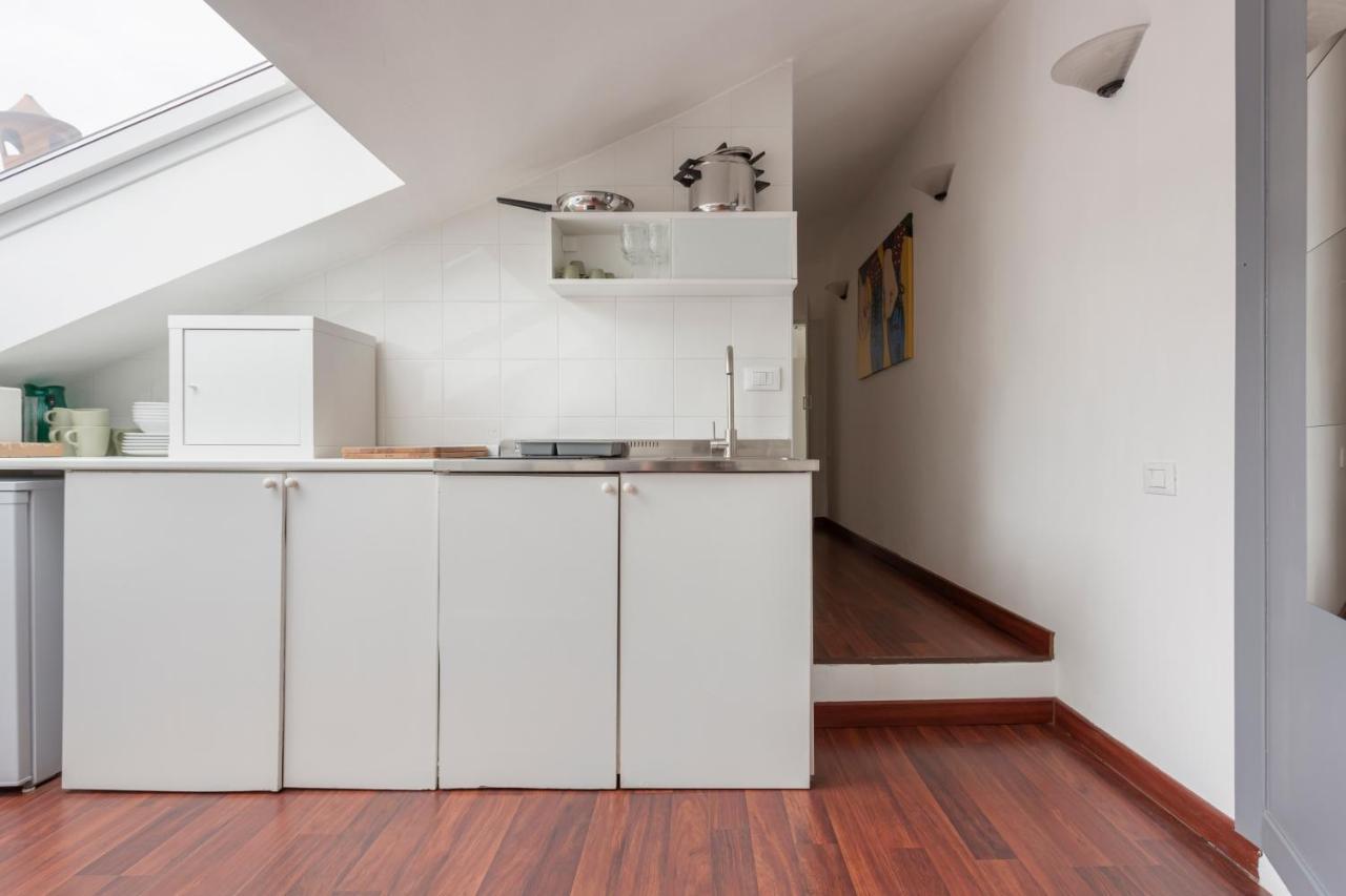 2 Bedroom 2 Bathroom Apt - Duomo 2 Apartment Mailand