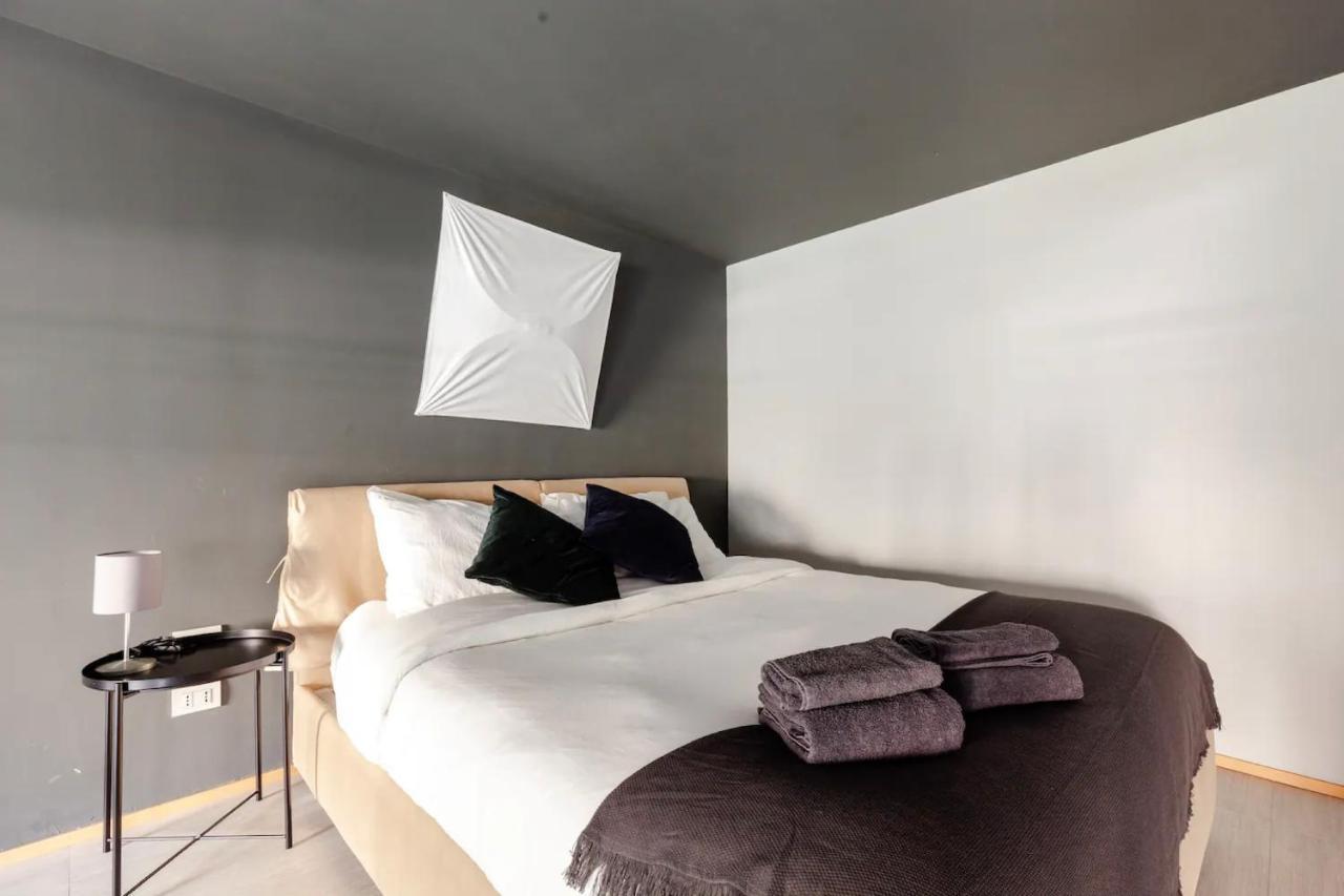 Apartamento Design Spacious Loft In Navigli - Hosted By Sweetstay