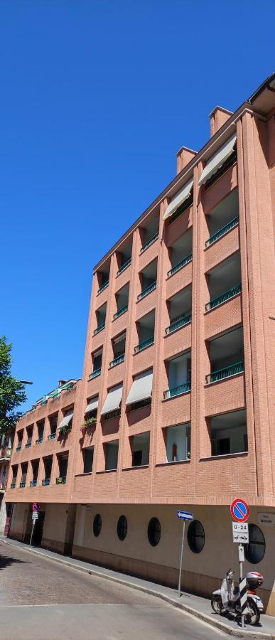 6 A Casa * Milan