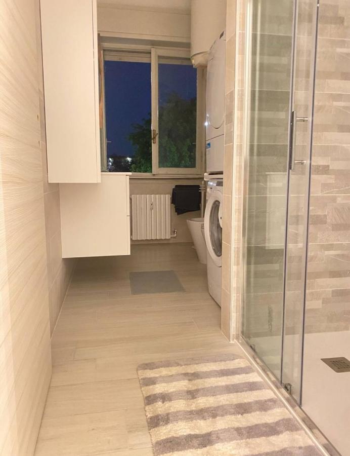Shining House In Apartment