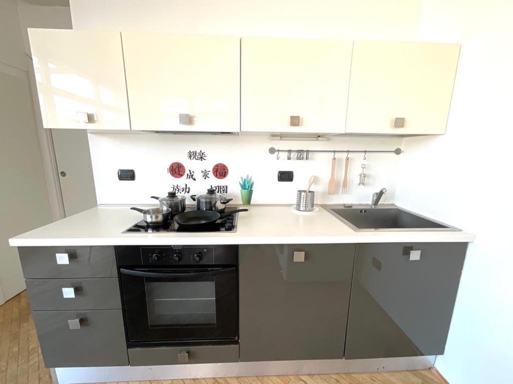 Apartment In Navigli District With Wonderful Terrace Mailand