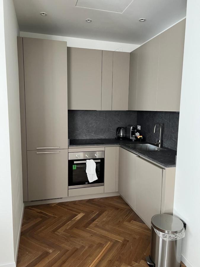 Milano: Bellissimo In Pieno Centro Apartamento *