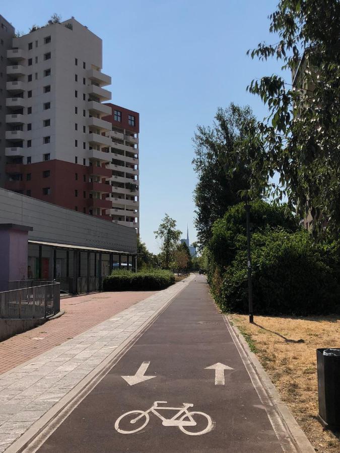 Apartment 70 Mq 