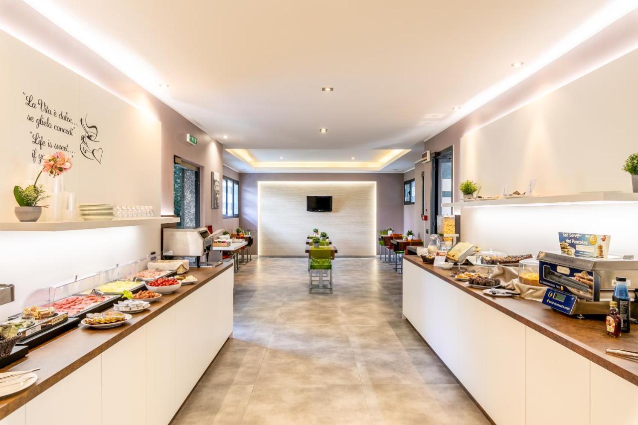 Hotel Acca Palace Aa 4*