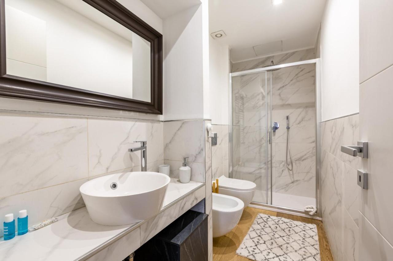 Modern Apt 300mt From Central Station! Apartamento *