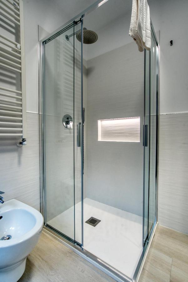 Suzzani 273 Mailand