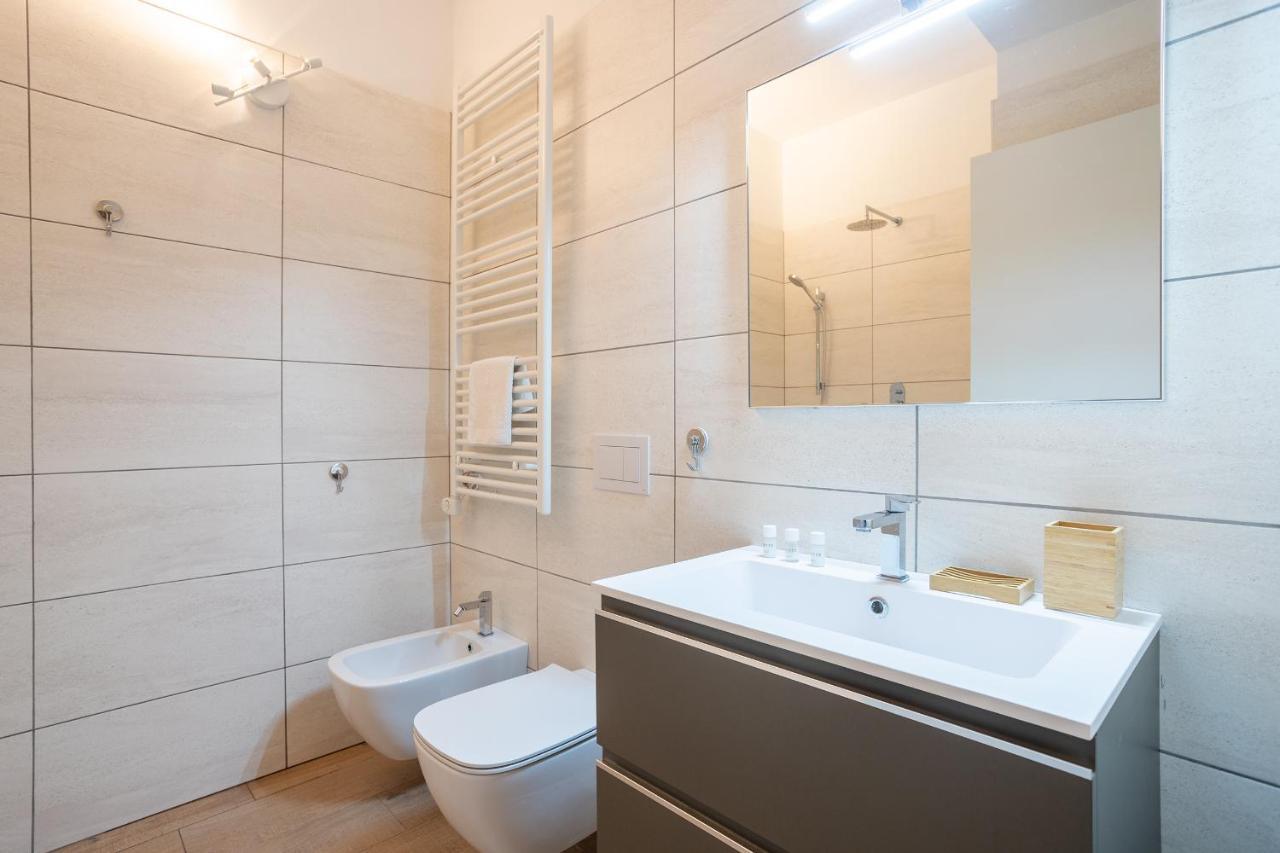 Apartment Centre - 10 Minutes To Duomo - Free Wifi E Netflix *