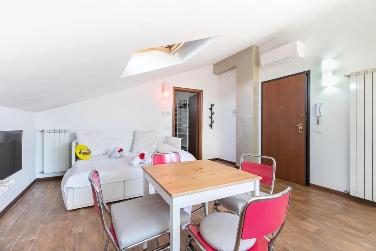 Alessia's Flat - Affori Milão