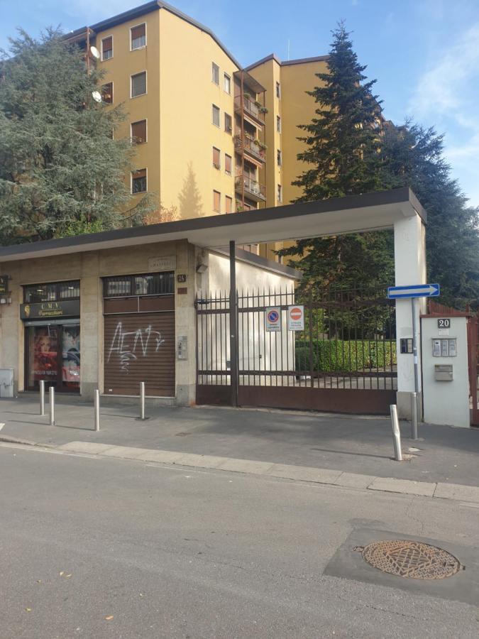 Apartment Maffucci 24 Milan