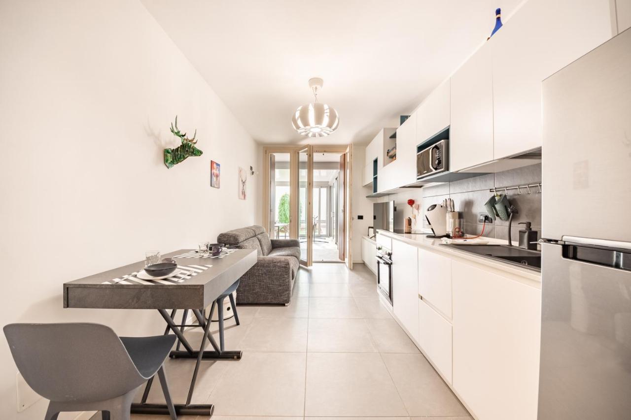 Renovated With Garden & Veranda! Milão