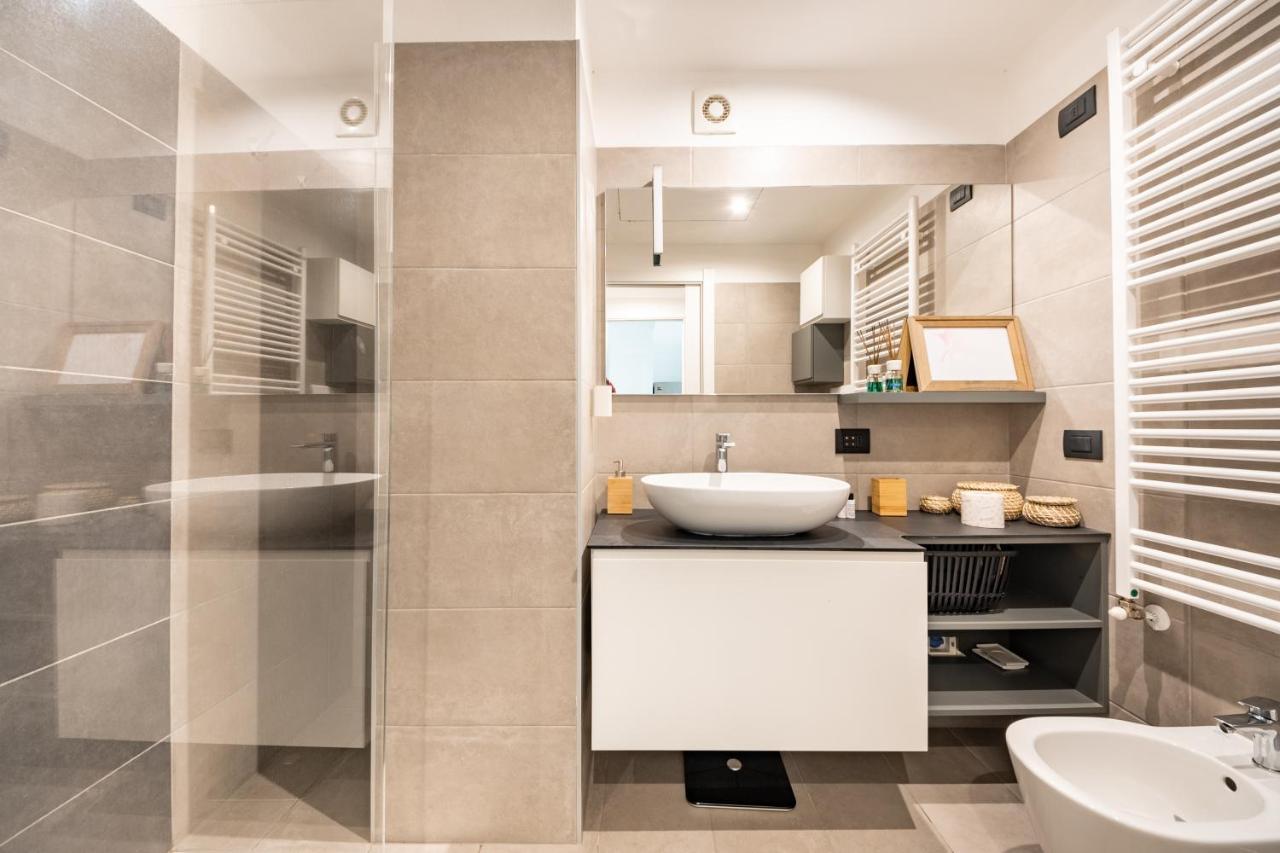 Renovated With Garden & Veranda!
