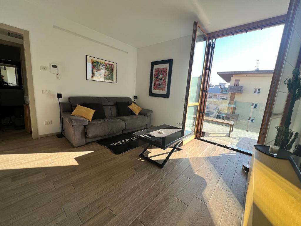 Domusmi - Nuvolone-7 * Mailand