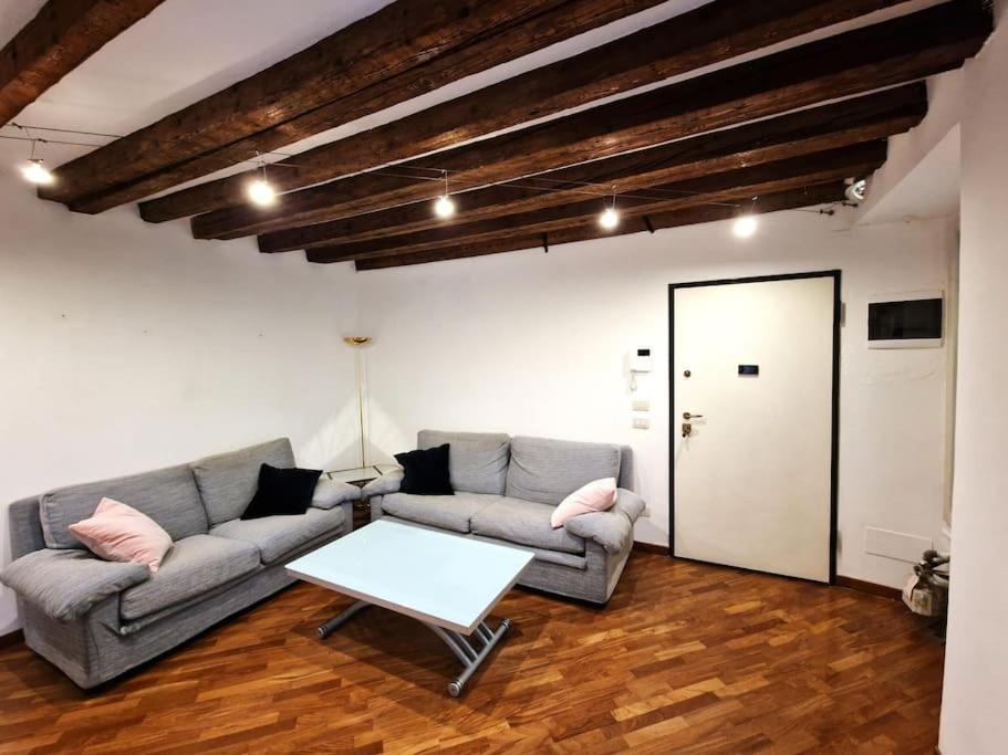 Magnifico Ristrutturato Apartment *