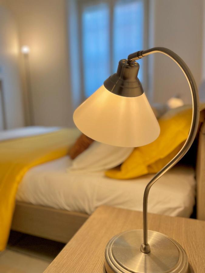 Homiesam - Yellow Dream & City Life Apartment *