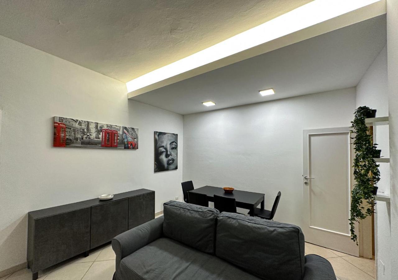 Apartamento Modern Cenisio - Self Check-in & Parking Milão