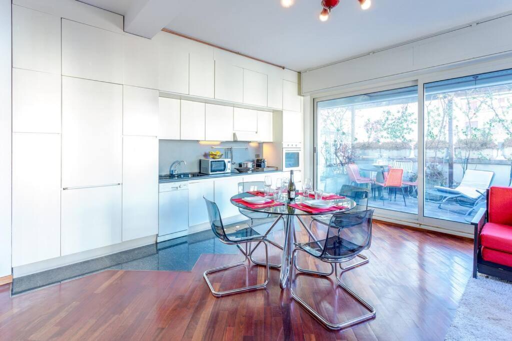 Duomo 10 Min Luxury • Terrazzo • Wi-fi • Netflix * Mailand