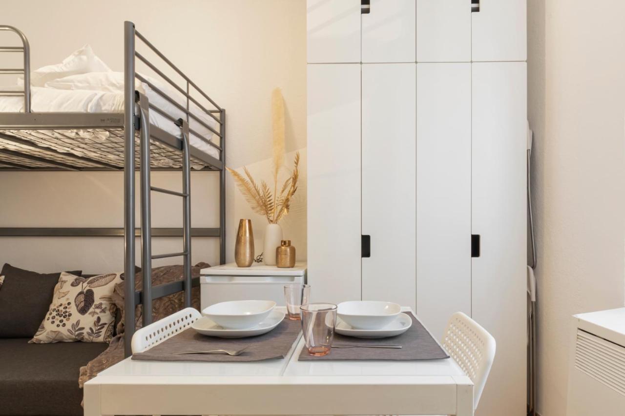 Apartment I Host - Alessi 10 *